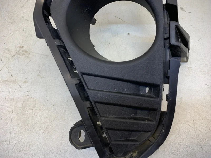 Окантовка птф Toyota Rav4 2018-2023 50