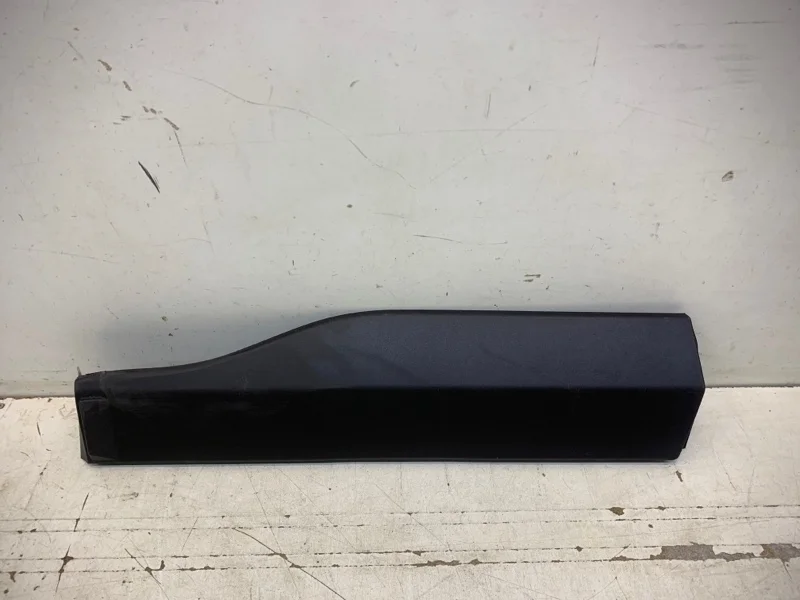 Накладка двери Toyota Rav4 2018-2023 50