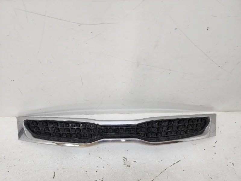 Решетка радиатора Kia Rio X-Line 2017-2021 4