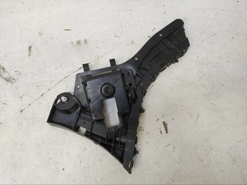 Кронштейн бампера Volvo XC60 2014-2017