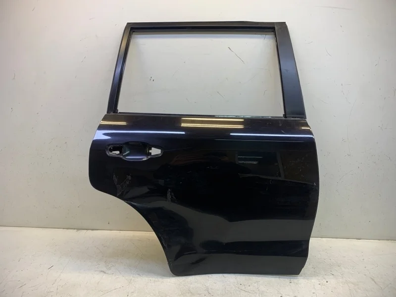 Дверь Toyota Lx 2016-2023