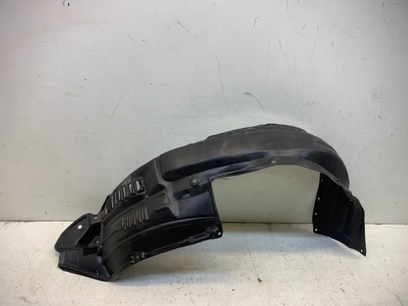 Подкрылок Toyota Land Cruiser Prado 2017-2023 150