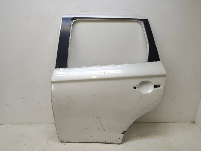 Дверь Outlander 2015- 3