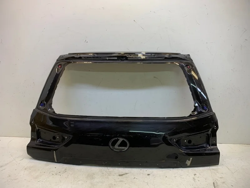 Крышка багажника Lexus LX570 2016-2022 3