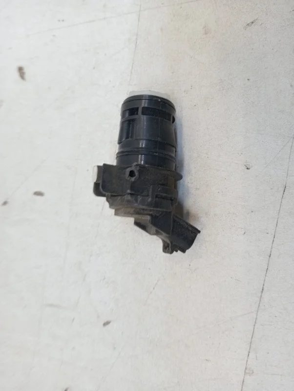 Насос омывателя Toyota Land Cruiser 2007-2021
