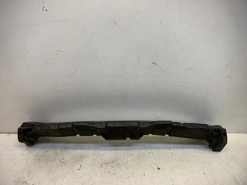 Абсорбер бампера Lexus LX570 2016-2022 3