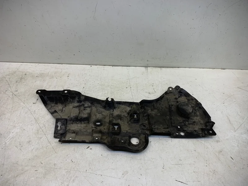 Пыльник двигателя Lexus RX 2015-2023 4