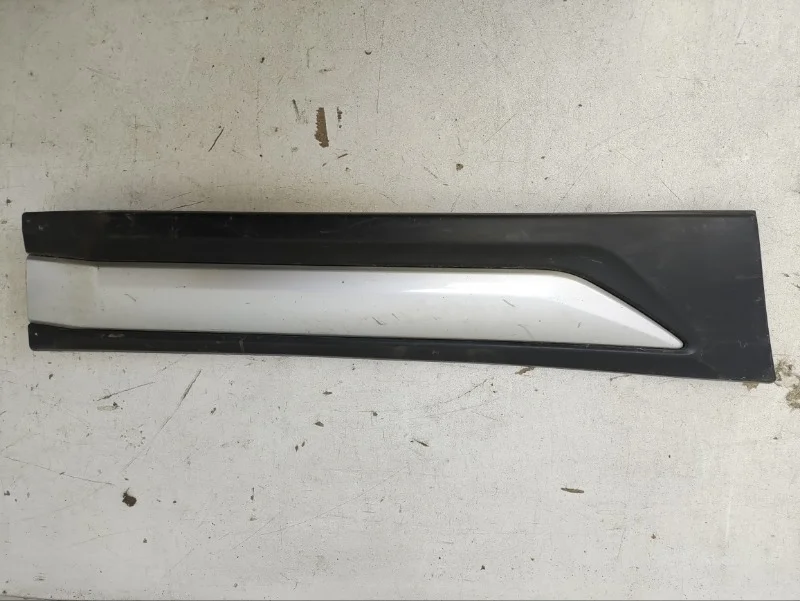 Накладка двери Mitsubishi Outlander 2015- 3