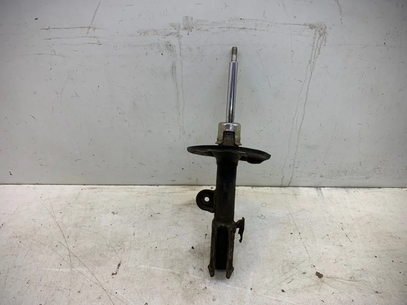 Амортизатор Toyota Rav4 2012-2019 40