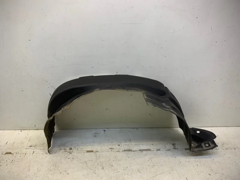 Подкрылок Toyota Land Cruiser Prado 2017-2023 150