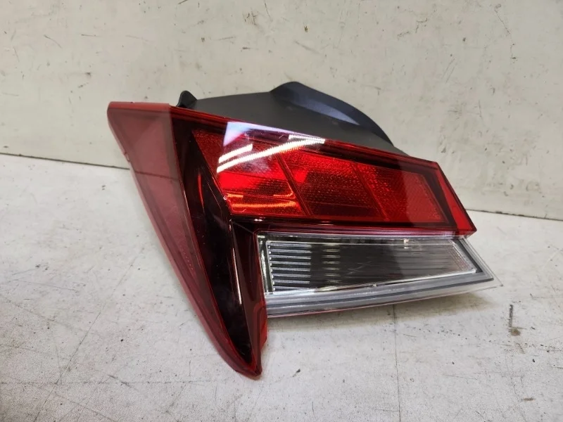 Фонарь Hyundai Elantra 2020-2023 7