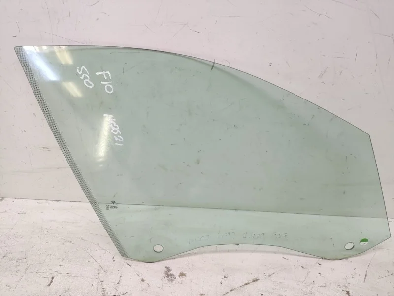 Стекло BMW 5er 2009-2017 F10