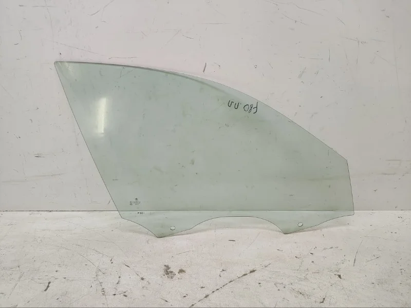 Стекло BMW M3 2014- F80