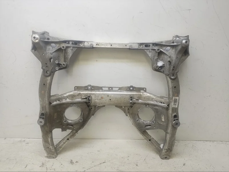 Подрамник передний BMW 5er 2016- G30