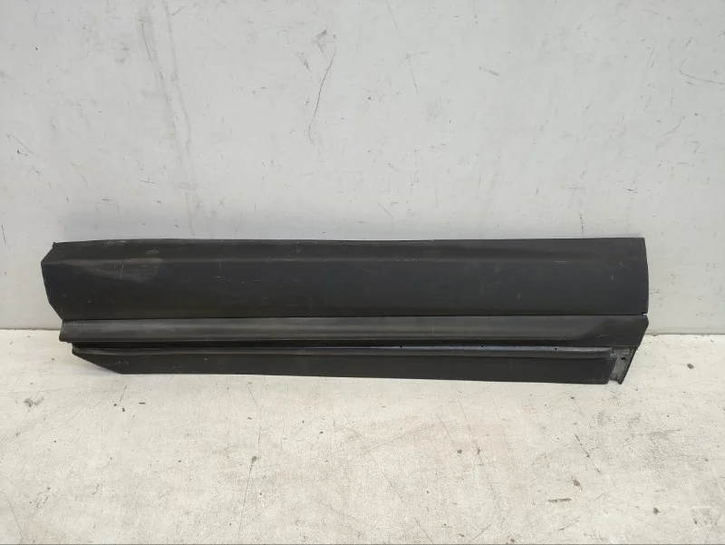 Накладка двери Lexus RX200T 2016-2022 4