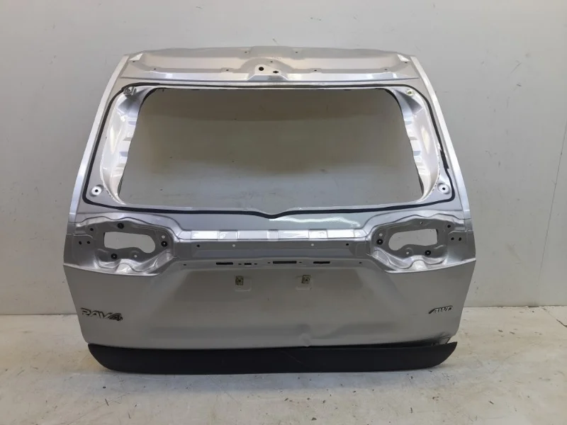 Крышка багажника Toyota Rav4 2018-2023 50