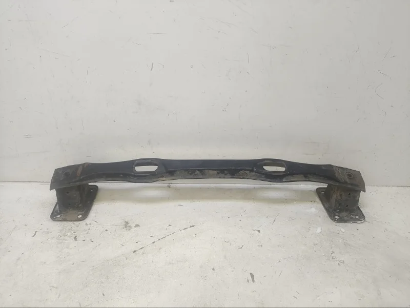 Усилитель бампера BMW X5 2006-2013 E70