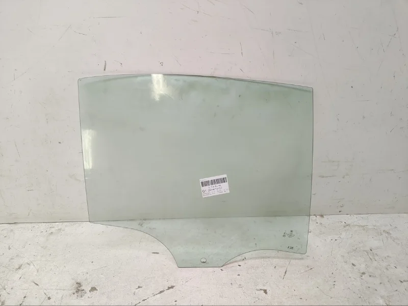 Стекло BMW 3er 2011- F30