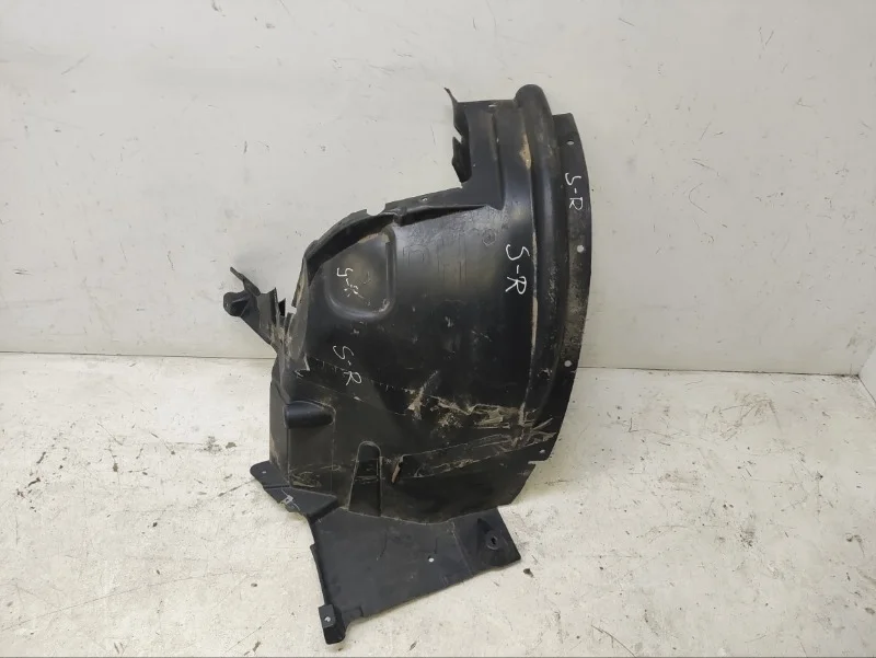 Подкрылок BMW X5 2006-2013 E70