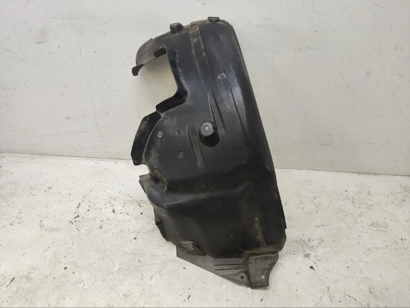 Подкрылок BMW 3er 2006-2013 E92