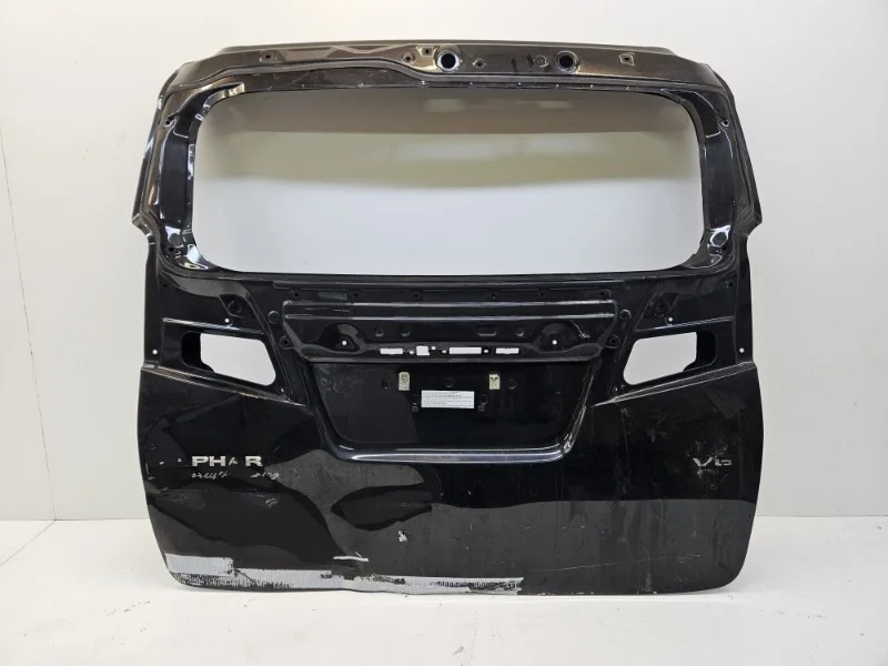 Крышка багажника Toyota Alphard 2017-2024 3