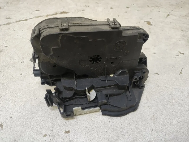 Замок двери BMW 3er 2005-2013 E90