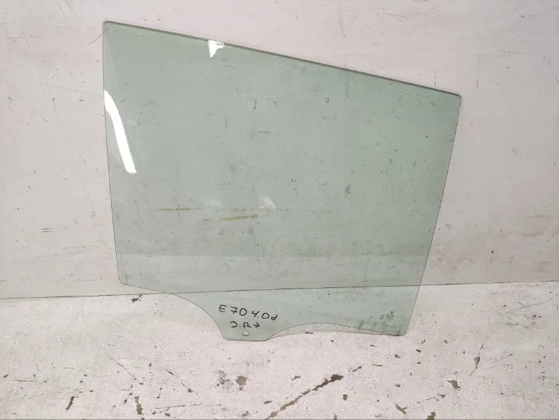 Стекло BMW X5 2006-2013 E70