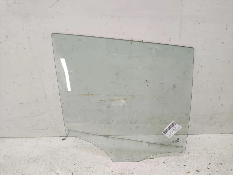 Стекло BMW X1 2009-2015 E84