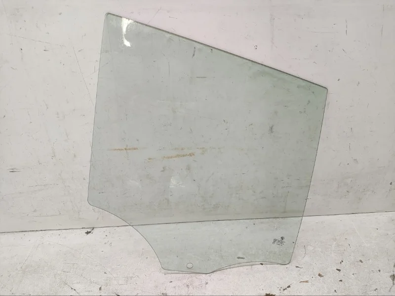 Стекло BMW 5er 2009-2017 F10