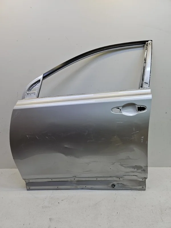 Дверь Toyota Rav4 2012-2019 40