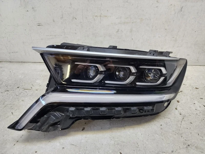 Фара Kia Sorento 2020-2023 4