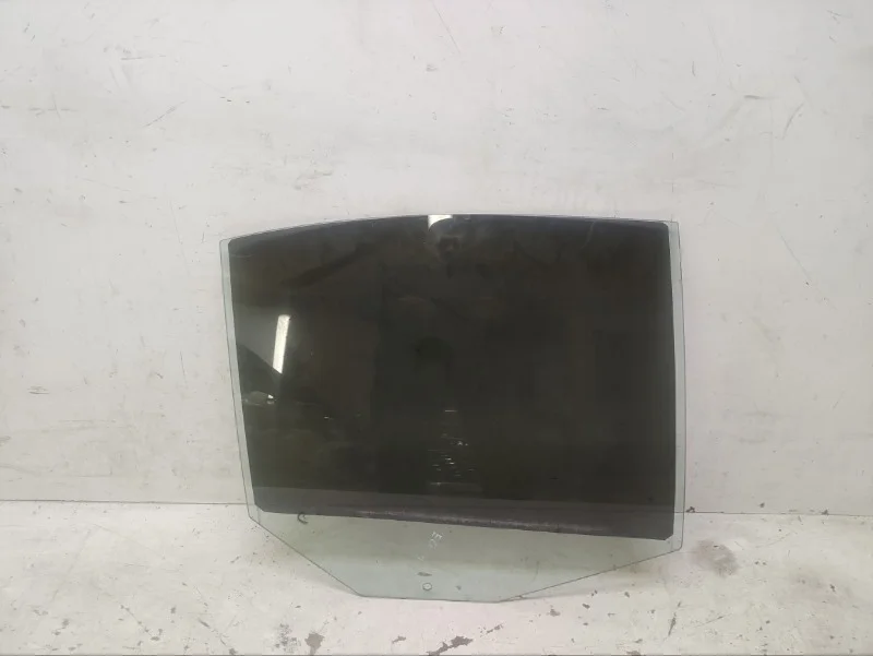 Стекло BMW 5er 2003-2009 E60