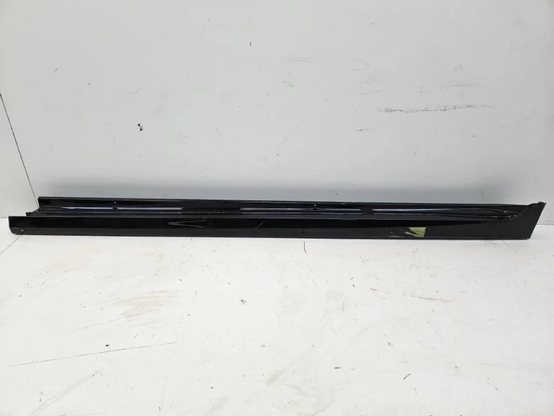 Накладка порога Toyota Camry 2017-2024 70