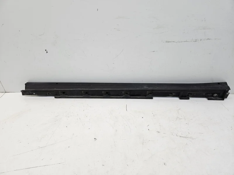 Накладка порога Toyota Rav4 2018-2024 50