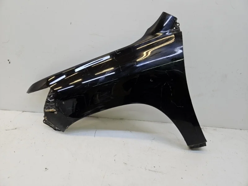 Крыло Toyota Land Cruiser 2015-2021 200