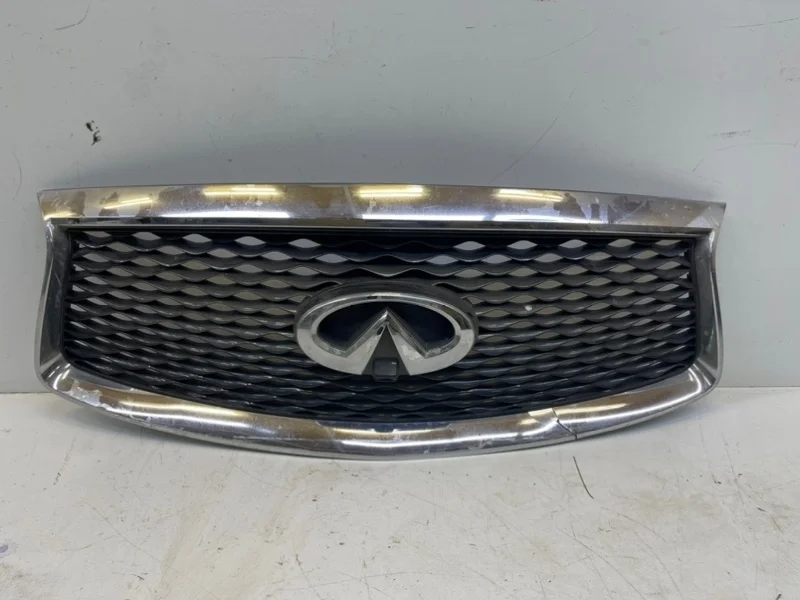 Решетка радиатора Infiniti QX60 2016-2020 L50