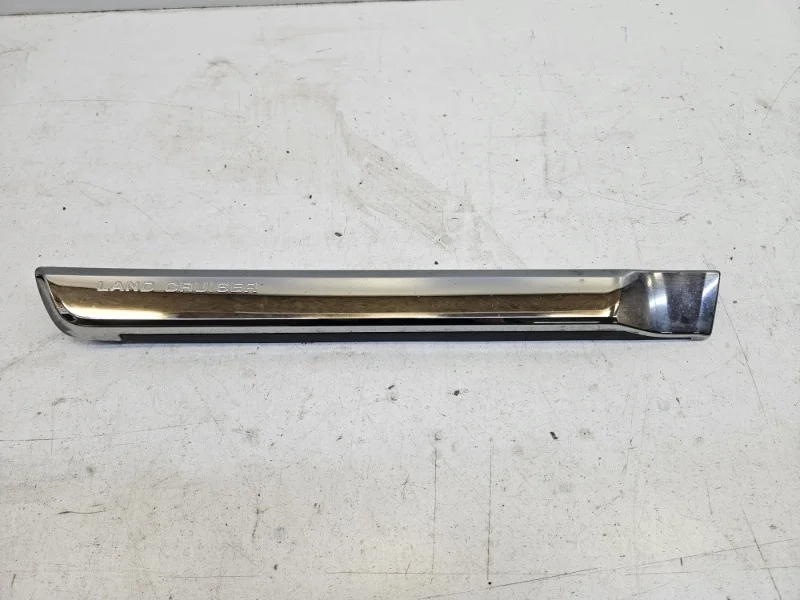 Молдинг двери Toyota Land Cruiser 2007-2021