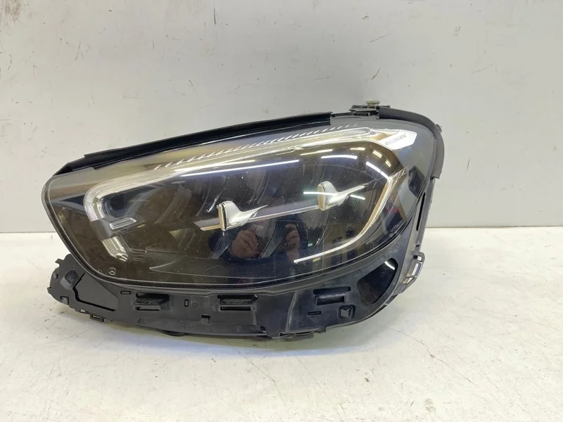 Фара Mercedes-Benz -Class 2020-2023 W213