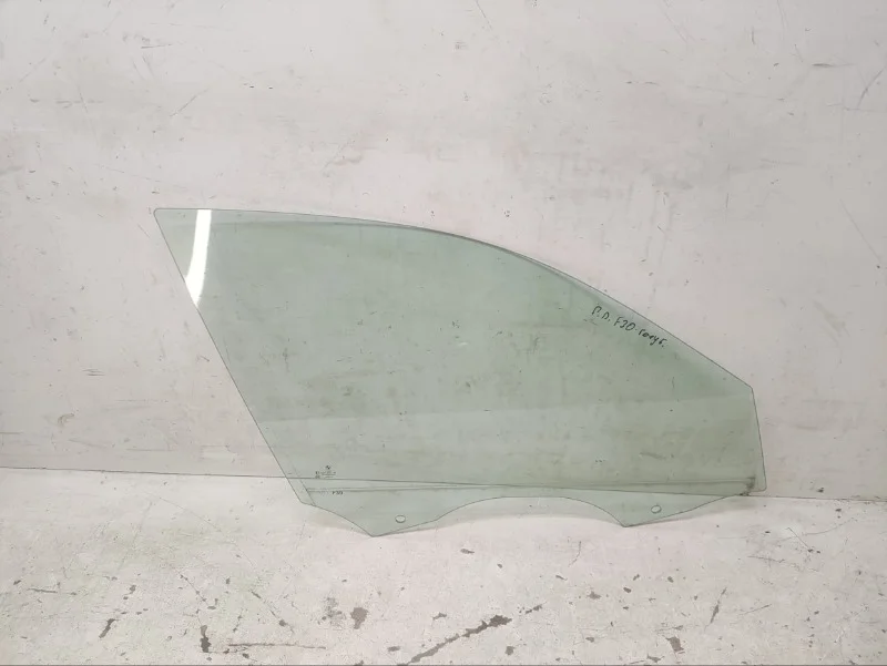 Стекло BMW 3er 2011-2018 F30