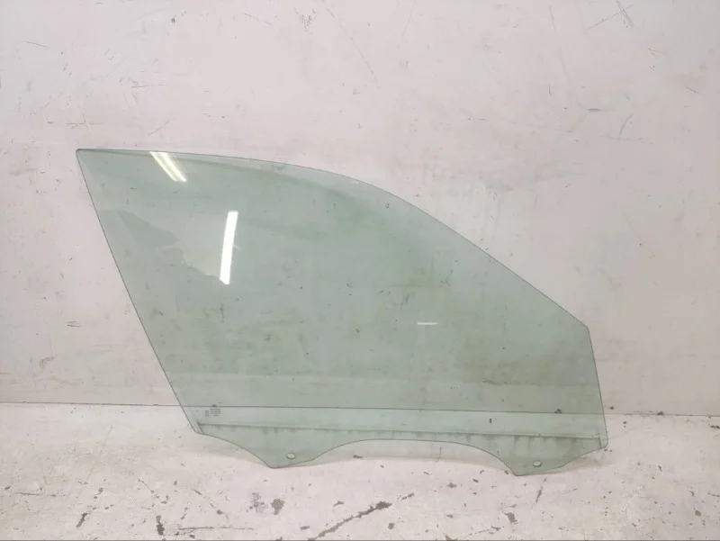 Стекло BMW X5 2006-2010 E70