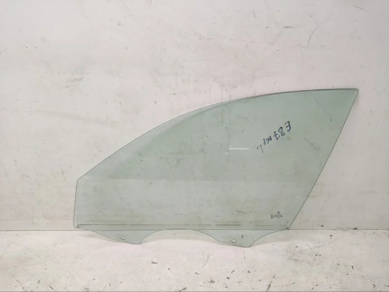 Стекло BMW 1er 2004-2013 E87