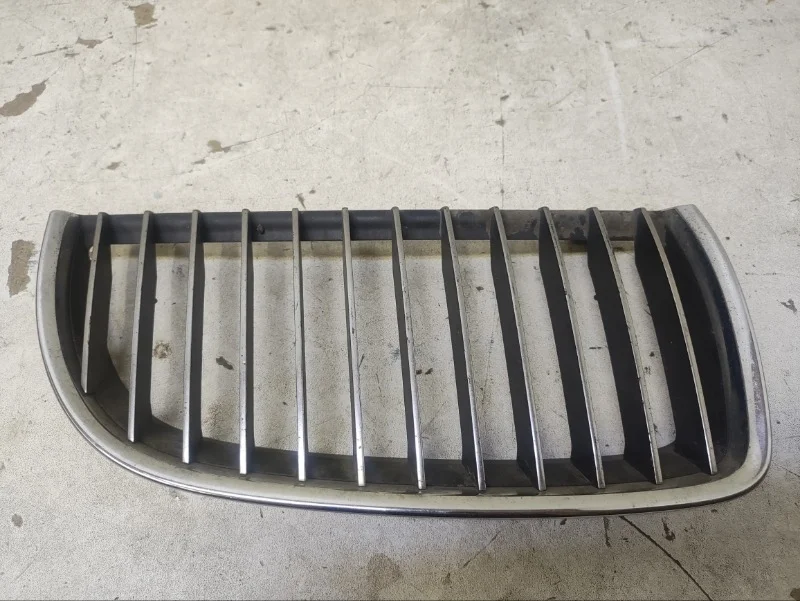 Решетка радиатора BMW 3er 2005-2013 E90