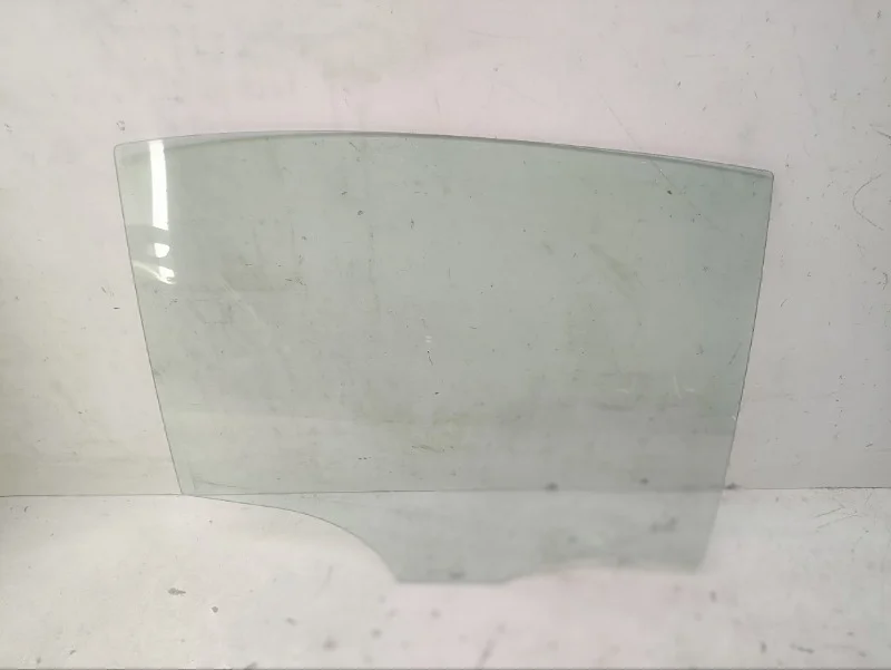 Стекло BMW 3er 2011- F30