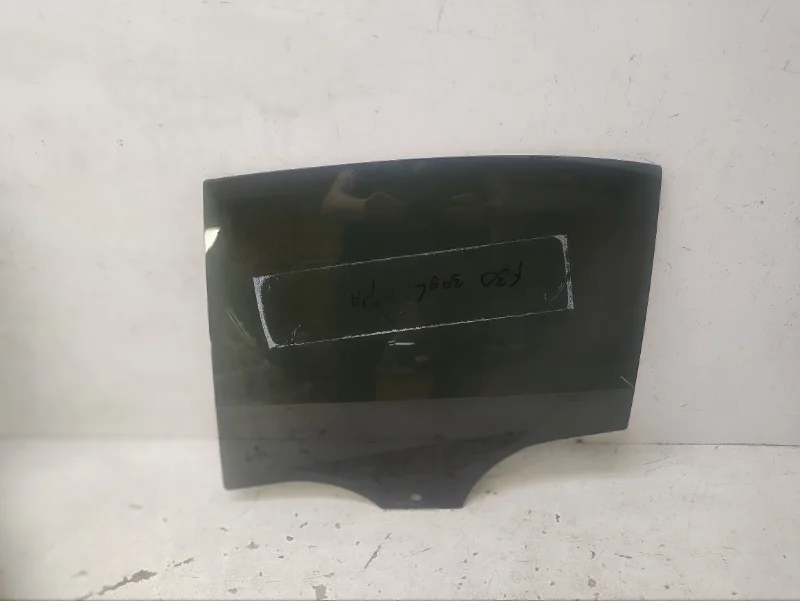 Стекло BMW 3er 2011- F30