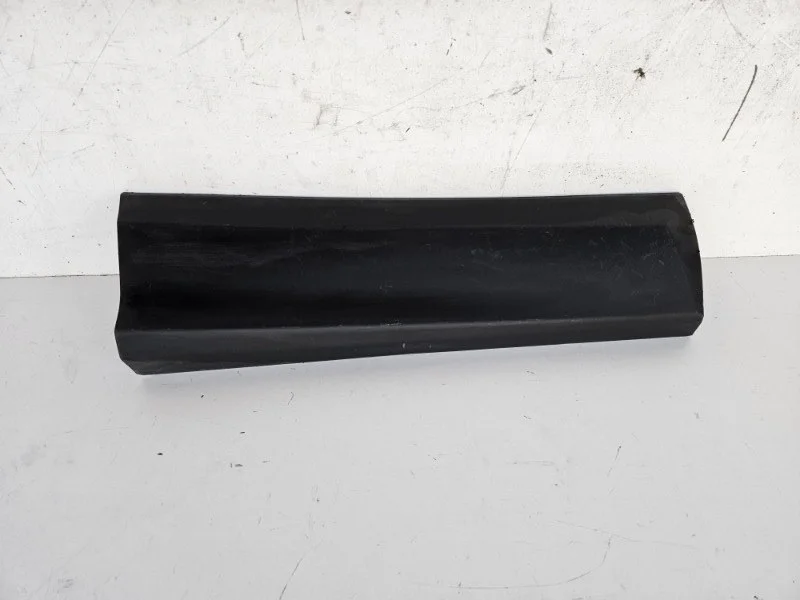 Накладка двери Toyota Rav4 2015-2019 40