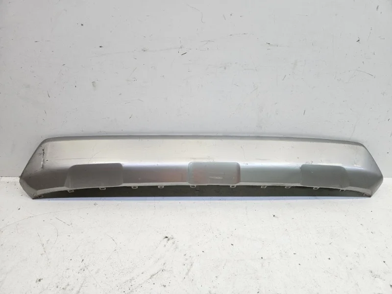 Накладка бампера Toyota Rav4 2018-2024 50