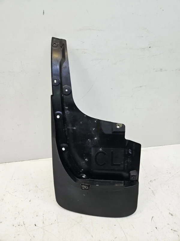 Брызговик Toyota Land Cruiser 2015-2021 200