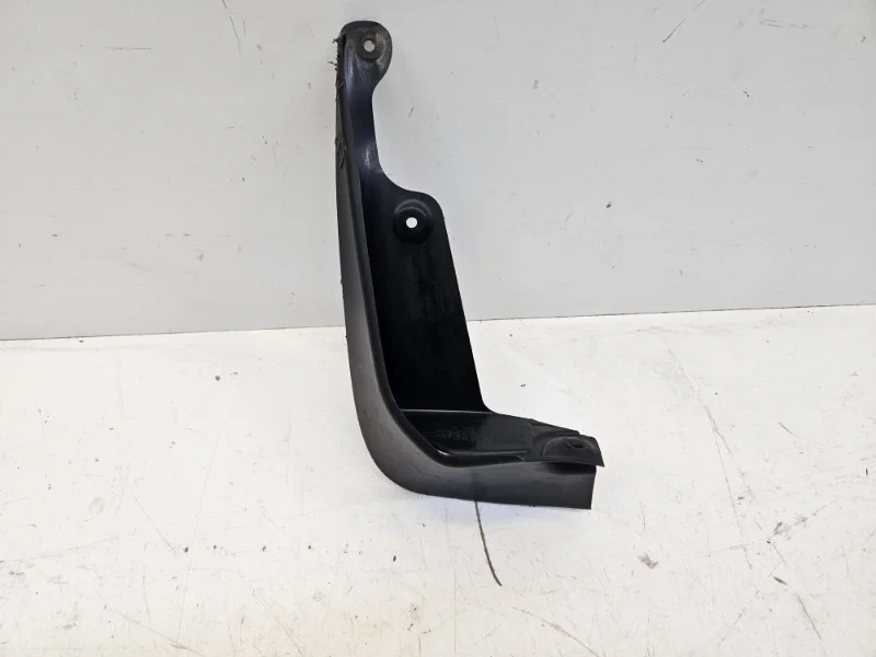 Брызговик Toyota Camry 2011-2018 50