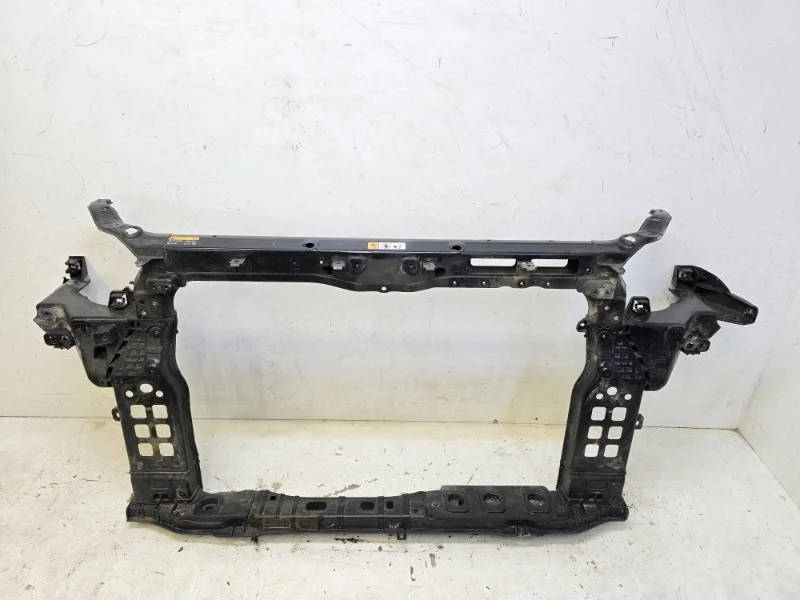 Панель передняя (телевизор) Hyundai Santa Fe 2012-2018 3