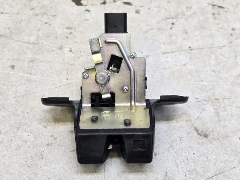 Замок багажника Hyundai ix35 2010-2018